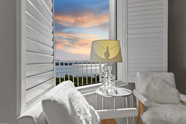 $1,250,000 | 5310 North Ocean Drive, Unit 601, Singer Island, FL 33404