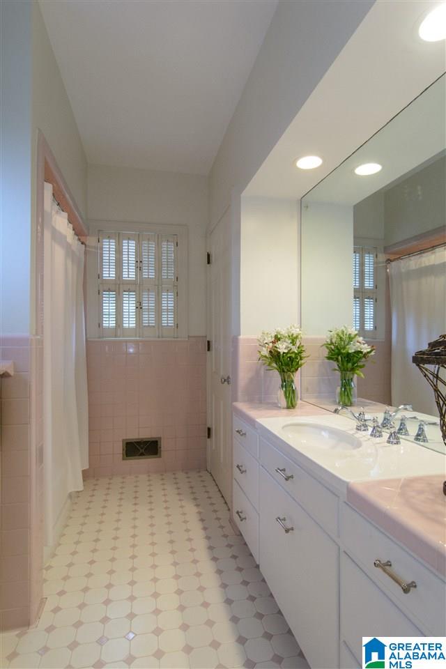 3121 North Woodridge Road Birmingham, AL 35223 - Photo 25 of 50