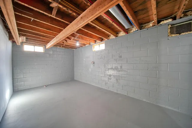 $319,000 | 19900 Lewis Road, Cement City, MI 49233