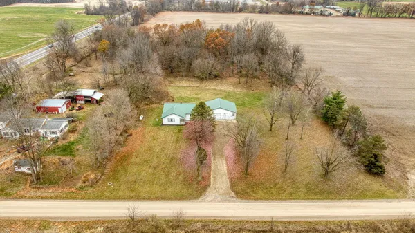 $319,000 | 19900 Lewis Road, Cement City, MI 49233