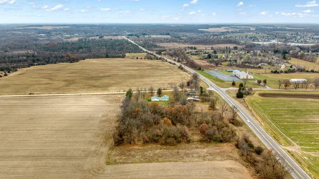 $319,000 | 19900 Lewis Road, Cement City, MI 49233