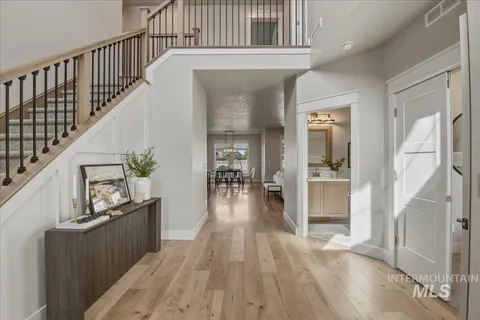 $750,000 | 4481 North Girasolo Avenue, Meridian, ID 83646