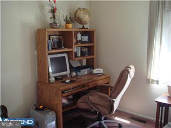 1713 Heather Place Clementon, NJ 08021 - Photo 9 of 12 Living Room