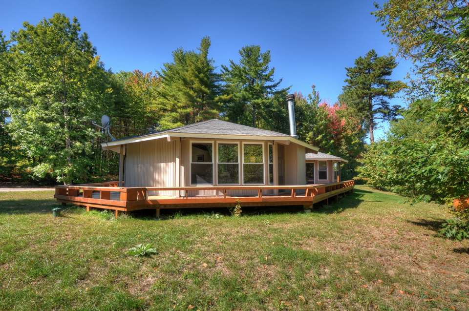 20 Rose Farm Road Lyndeborough, NH 03082 - Photo 2 of 23