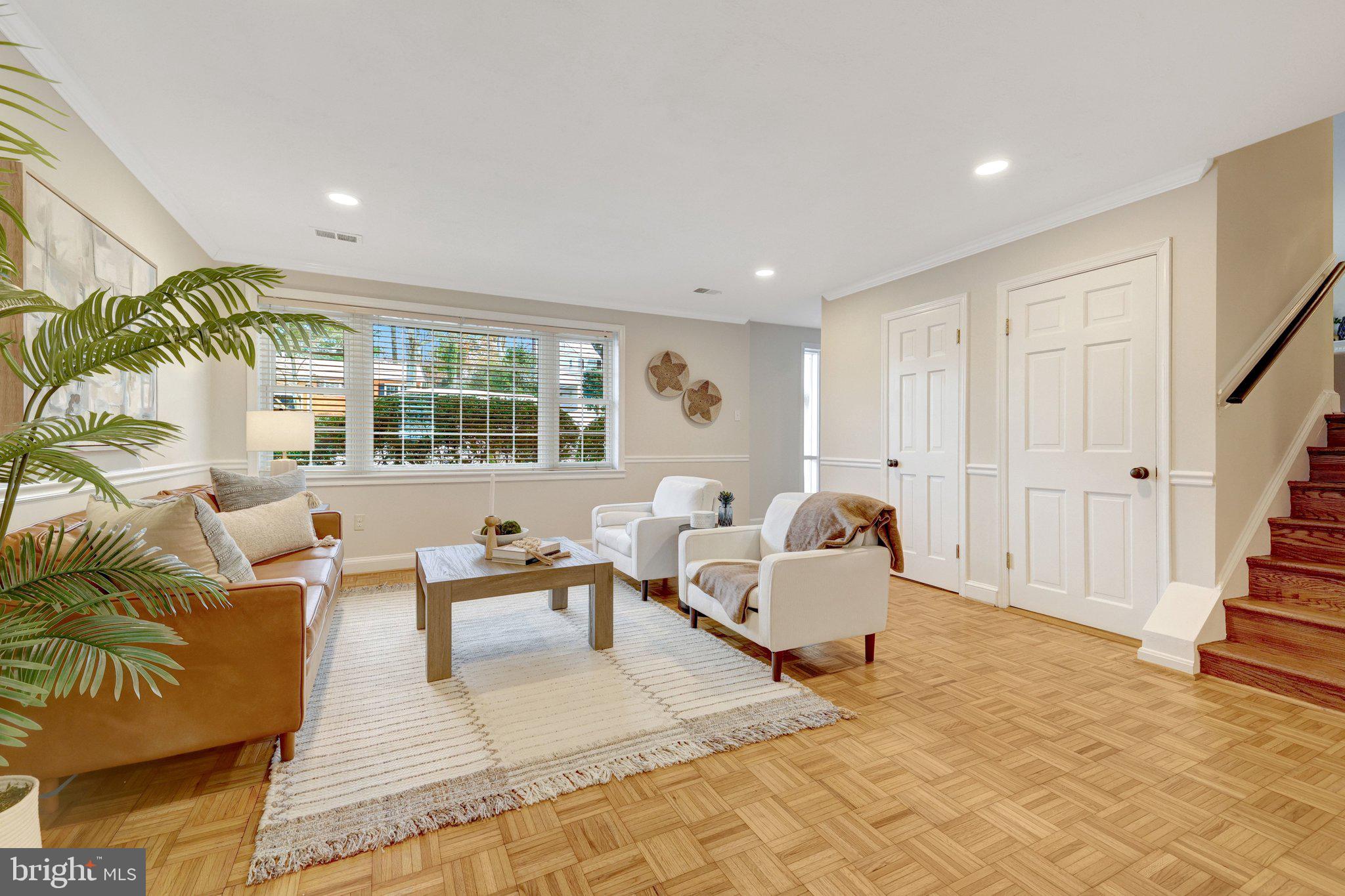 3312 Midland Road Fairfax, VA 22031 - Photo 22 of 61 Family room