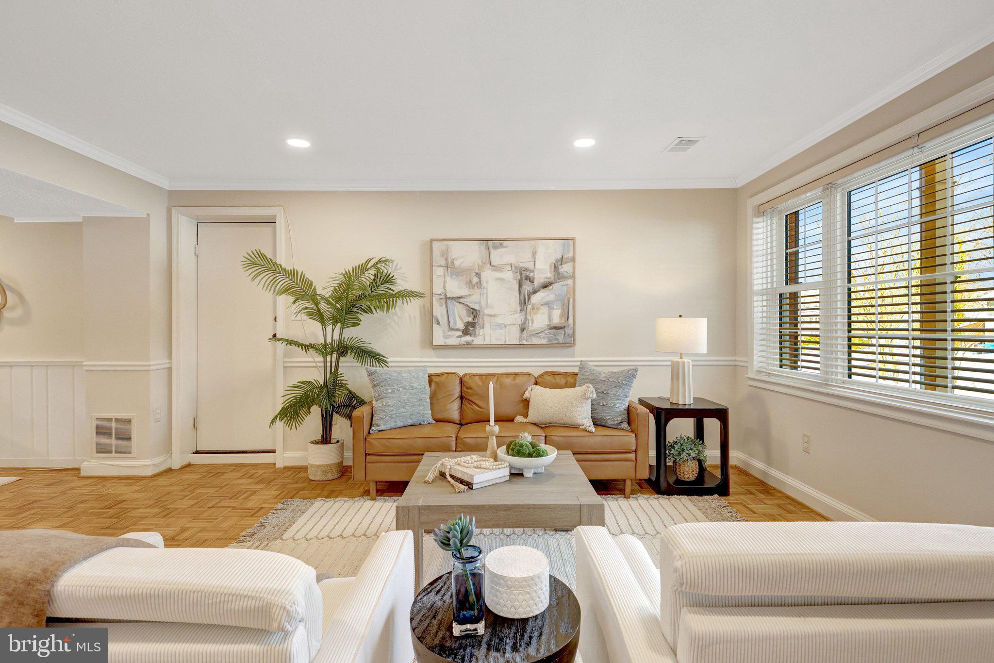 3312 Midland Road Fairfax, VA 22031 - Photo 26 of 61 Family room
