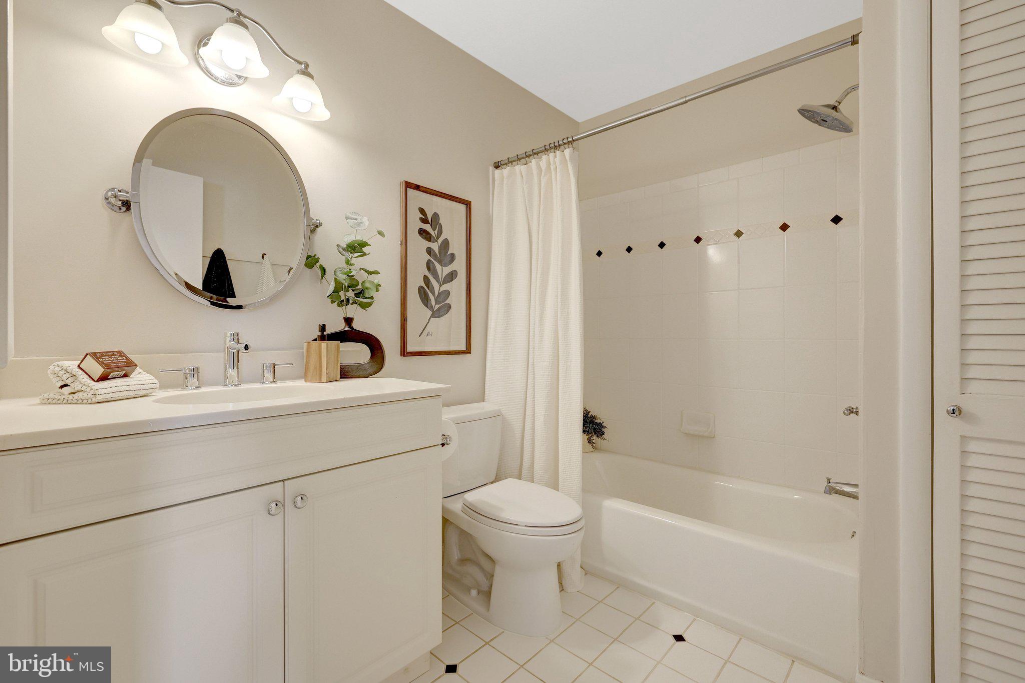 3312 Midland Road Fairfax, VA 22031 - Photo 43 of 61 Bathroom 2