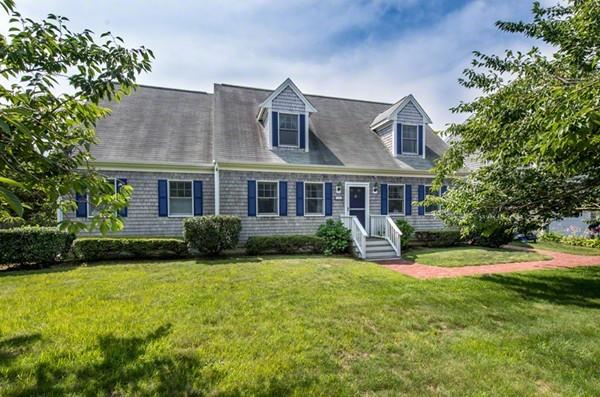 16 Mercier Way Edgartown, MA 02539 - Photo 1 of 29 Gallery Image 1