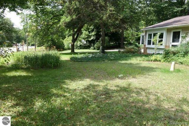 6461 Center Road Traverse City, MI 49686 - Photo 43 of 58 -100464-28.jpg
