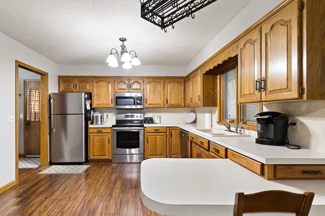 $219,000 | 212 North Kansas Street, Haven, KS 67543