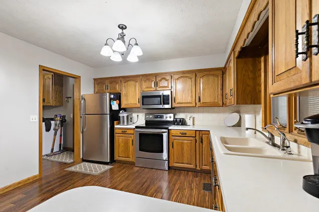 $219,000 | 212 North Kansas Street, Haven, KS 67543