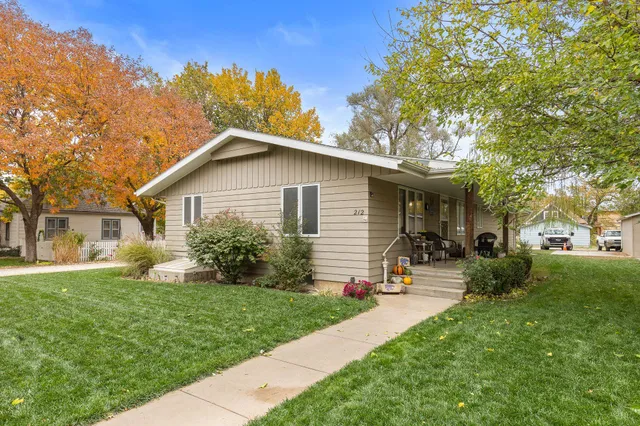 $219,000 | 212 North Kansas Street, Haven, KS 67543