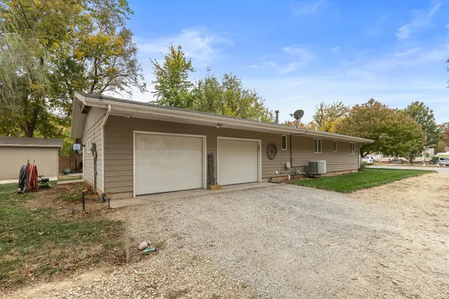 $219,000 | 212 North Kansas Street, Haven, KS 67543