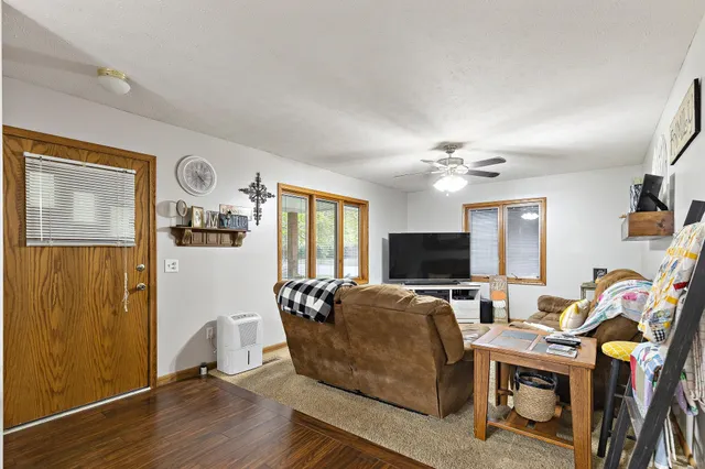 $219,000 | 212 North Kansas Street, Haven, KS 67543