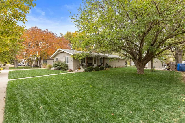 $219,000 | 212 North Kansas Street, Haven, KS 67543