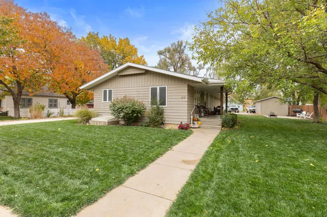 $219,000 | 212 North Kansas Street, Haven, KS 67543