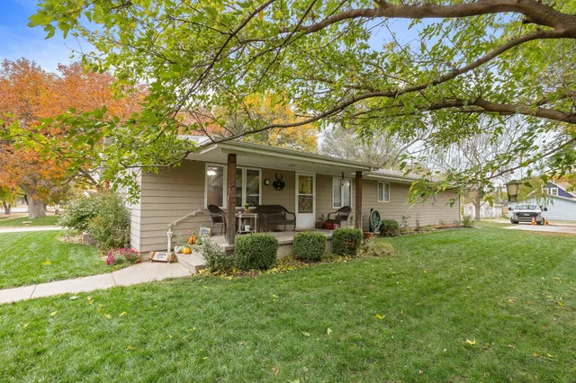 $219,000 | 212 North Kansas Street, Haven, KS 67543