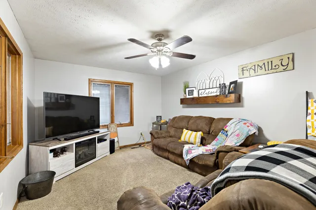 $219,000 | 212 North Kansas Street, Haven, KS 67543