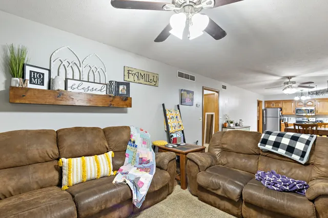 $219,000 | 212 North Kansas Street, Haven, KS 67543