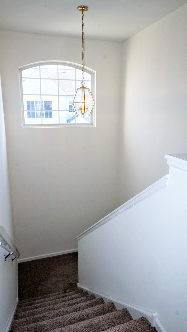 3360 Ravinia Circle Aurora, IL 60504 - Photo 13 of 32 a view of a room with window