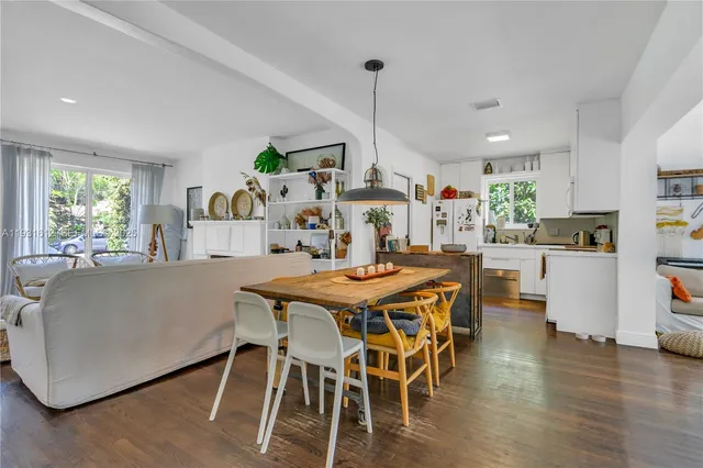 $1,475,000 | 419 Southwest 30th Road, Miami, FL 33129