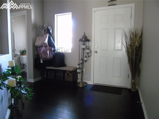 1934 Reed Grass Way Colorado Springs, CO 80915 - Photo 3 of 29 Gallery Image 3