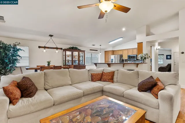 $799,000 | 4828 Trenton Street, Oakley, CA 94561