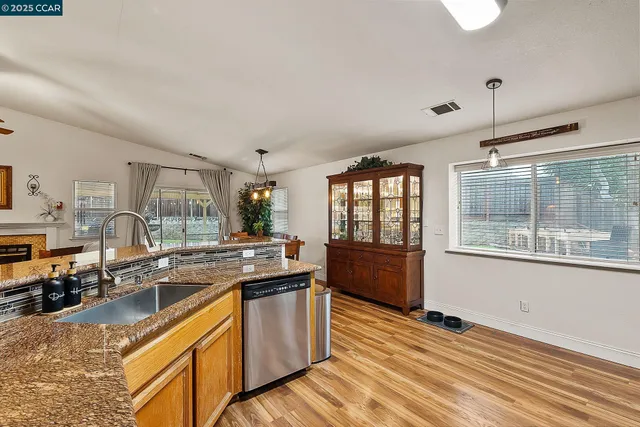 $799,000 | 4828 Trenton Street, Oakley, CA 94561