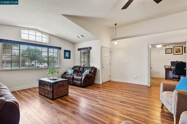 $799,000 | 4828 Trenton Street, Oakley, CA 94561