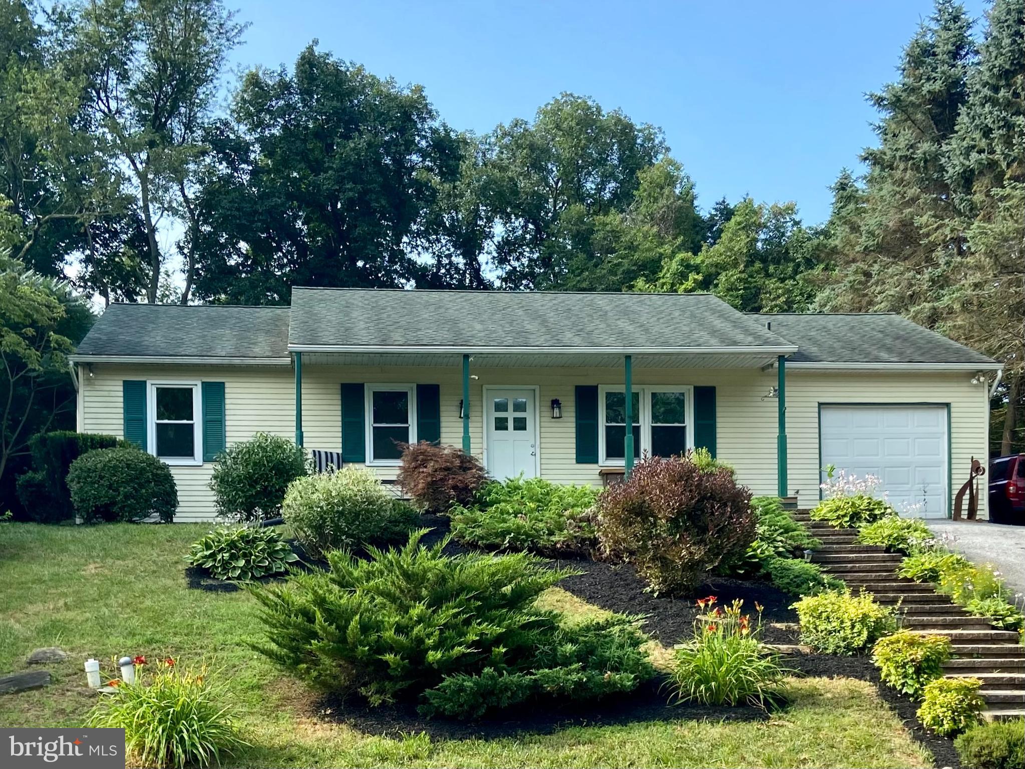 13 Williams Way Downingtown, PA 19335 - Photo 1 of 25