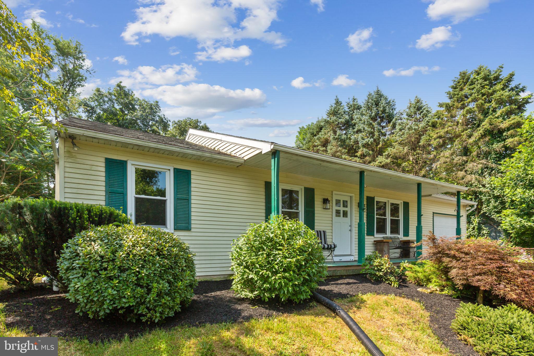 13 Williams Way Downingtown, PA 19335 - Photo 2 of 25