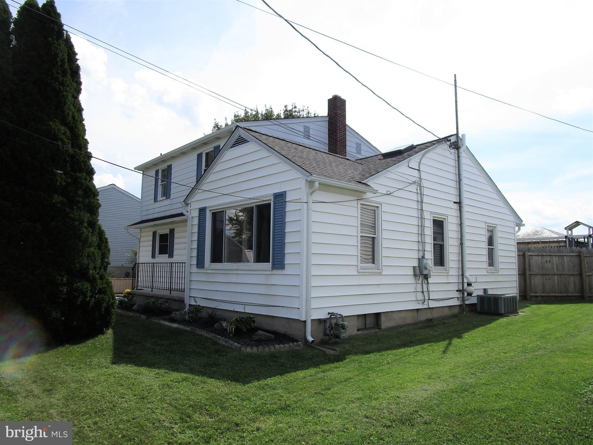 543 Locust Street Hanover, PA 17331 - Photo 2 of 34 Gallery Image 2