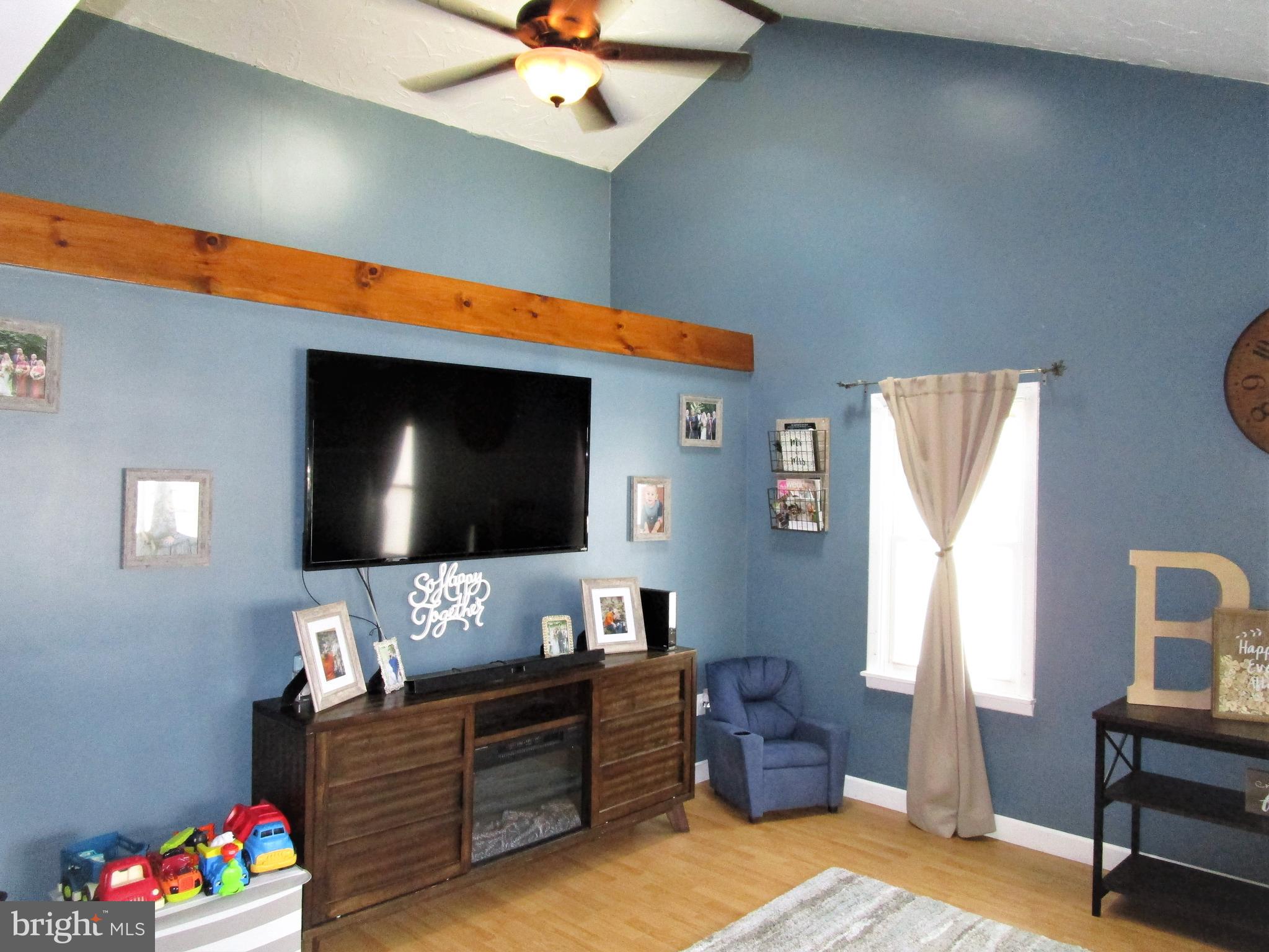543 Locust Street Hanover, PA 17331 - Photo 11 of 34 Gallery Image 11