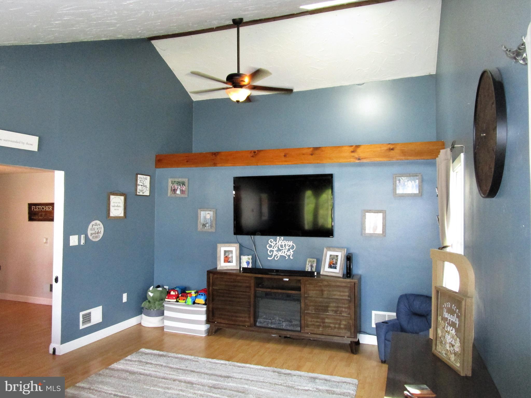 543 Locust Street Hanover, PA 17331 - Photo 12 of 34 Gallery Image 12