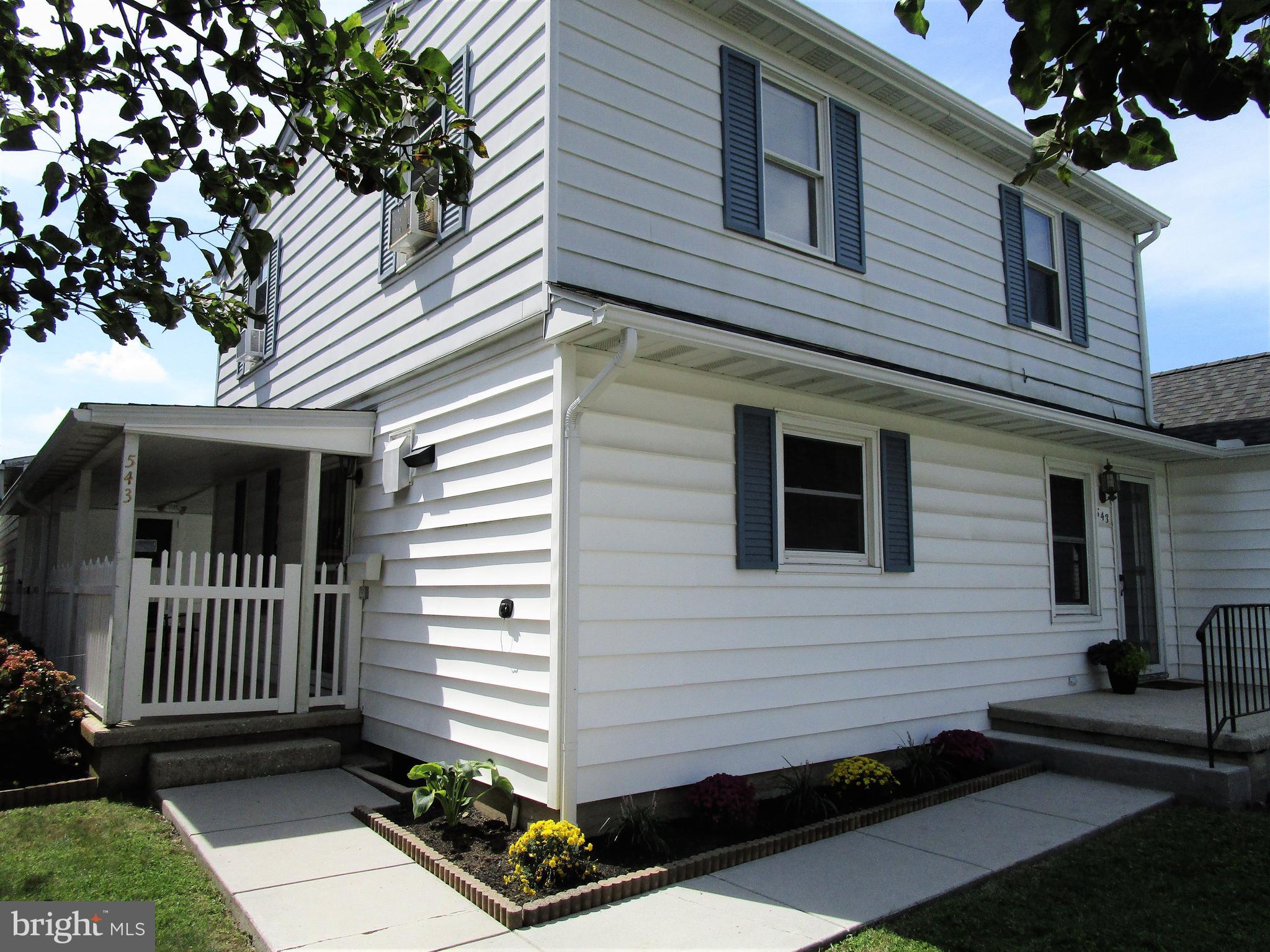 543 Locust Street Hanover, PA 17331 - Photo 3 of 34 Gallery Image 3