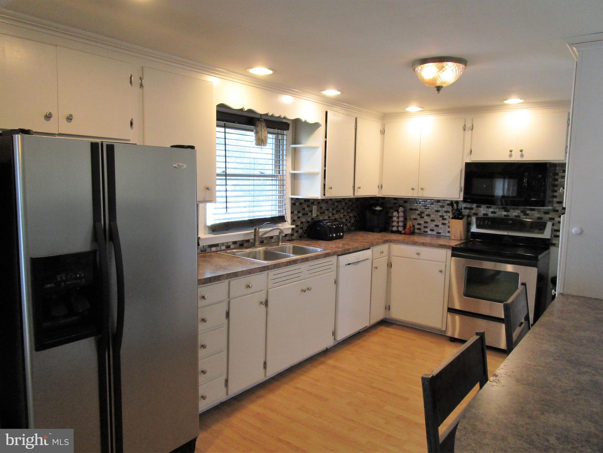 543 Locust Street Hanover, PA 17331 - Photo 4 of 34 Gallery Image 4