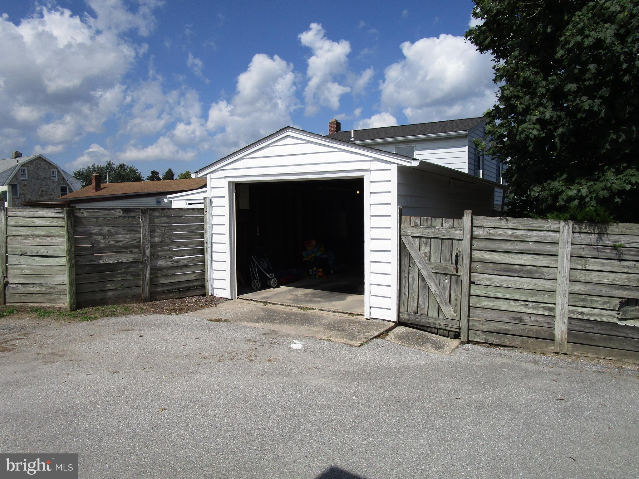 543 Locust Street Hanover, PA 17331 - Photo 32 of 34 Gallery Image 32
