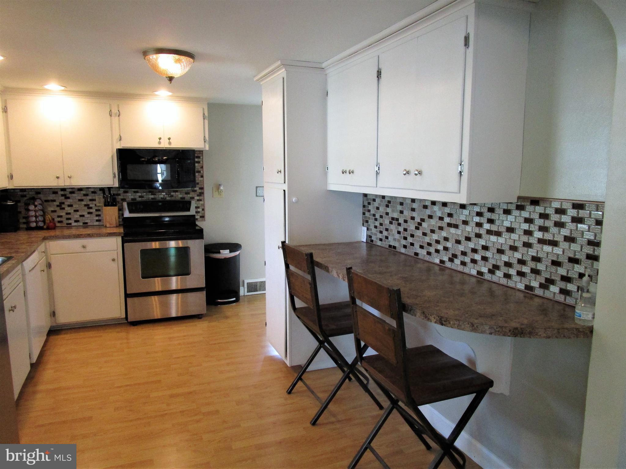 543 Locust Street Hanover, PA 17331 - Photo 6 of 34 Gallery Image 6