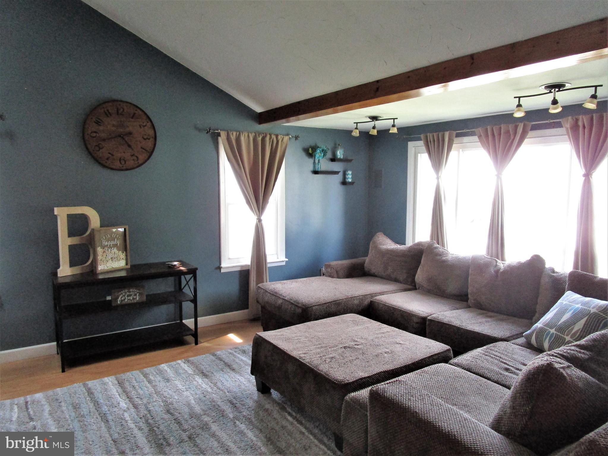 543 Locust Street Hanover, PA 17331 - Photo 10 of 34 Gallery Image 10