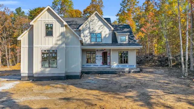 $670,000 | 3057 Poe Road, Soddy Daisy, TN 37379