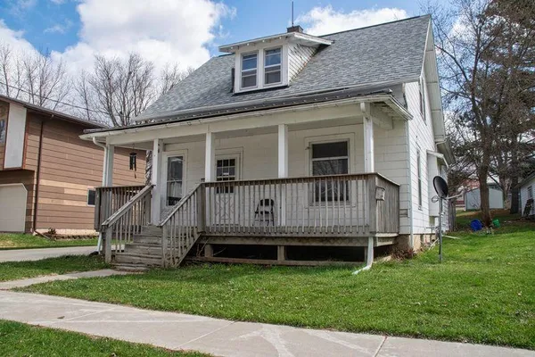 $114,000 | 755 North Court Street, Platteville, WI 53818