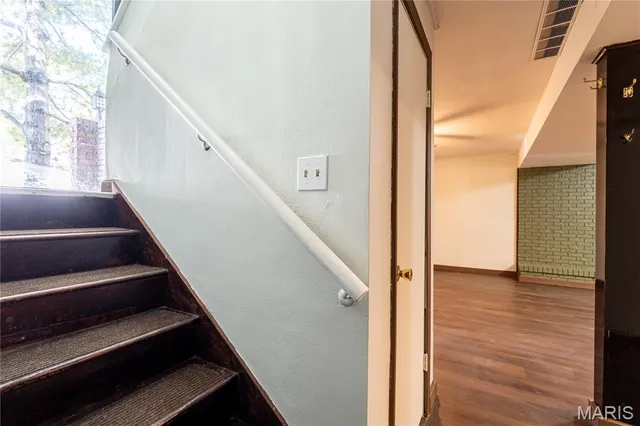 $245,500 | 406 Cypress Creek Road, Collinsville, IL 62234