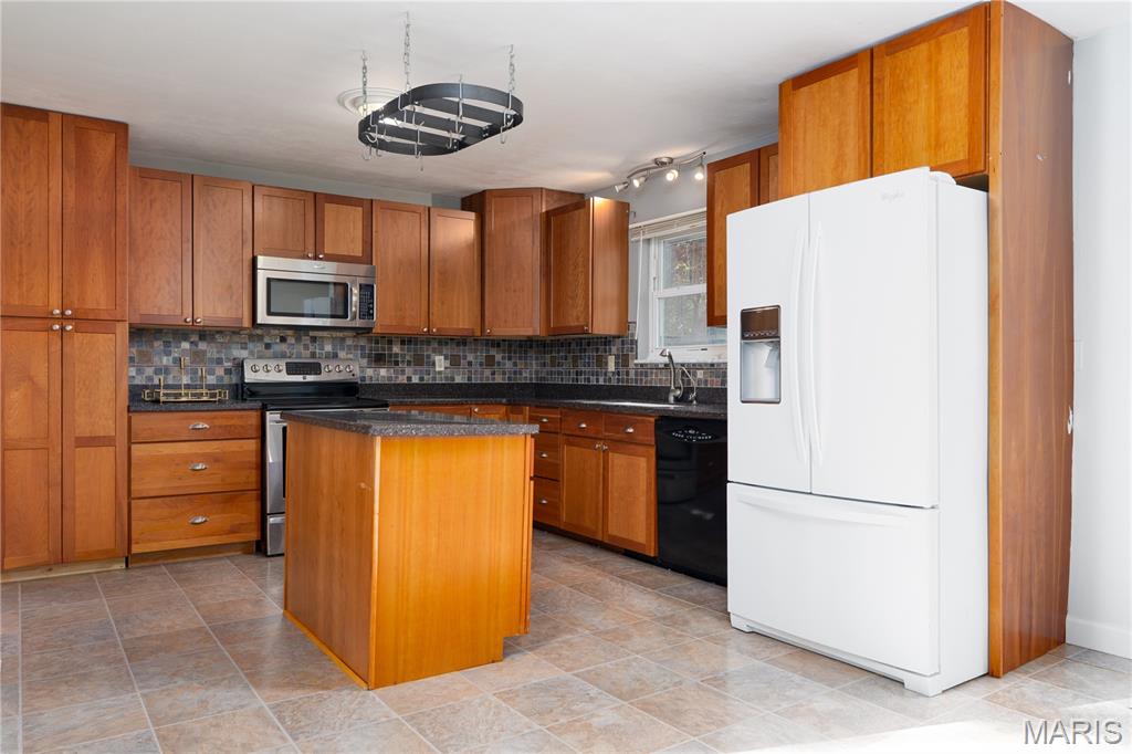 406 Cypress Creek Road Collinsville, IL 62234 - Photo 8 of 39