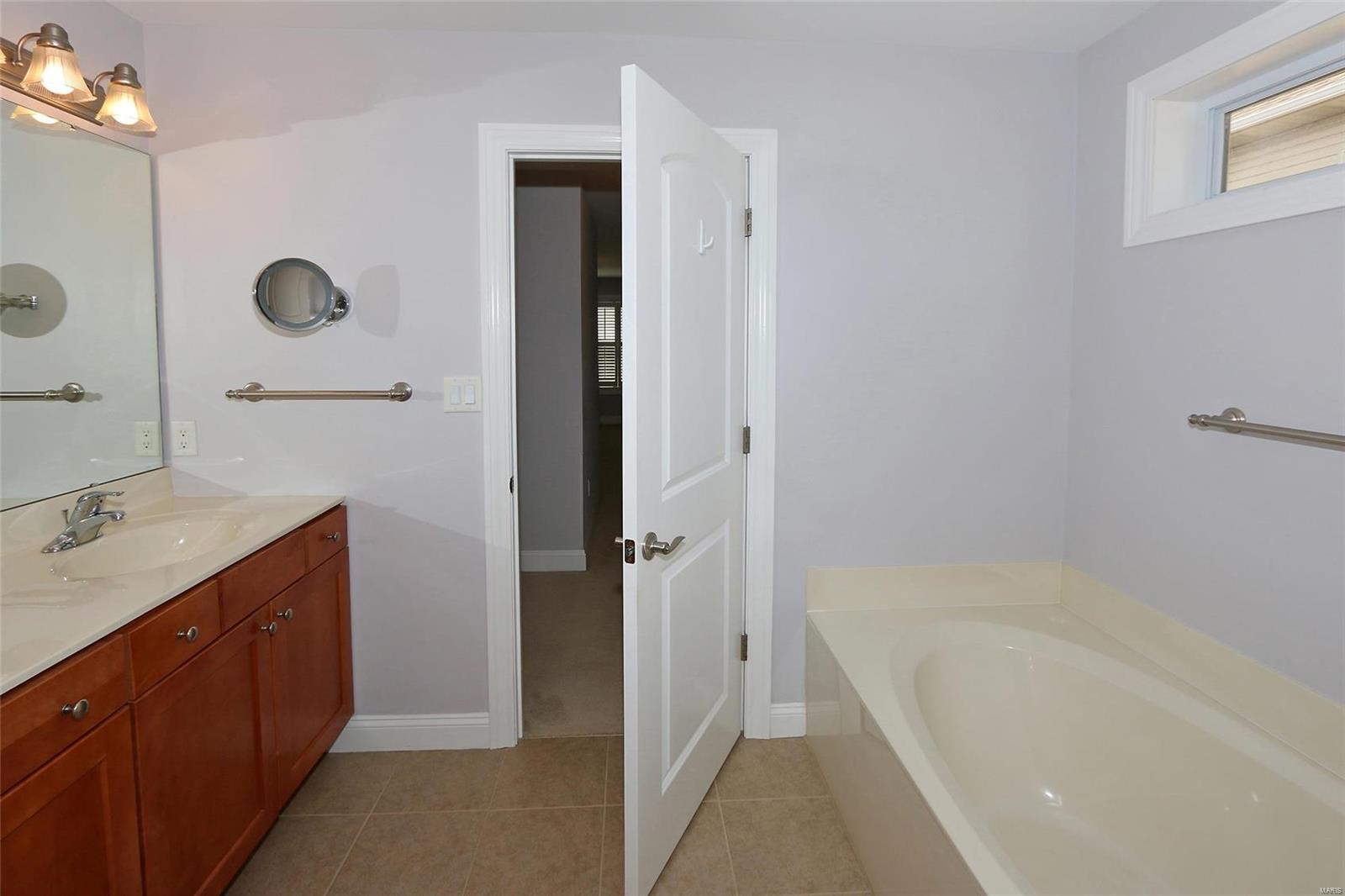 3145 Parc Ridge Lane St. Louis, MO 63139 - Photo 18 of 35 Gallery Image 18