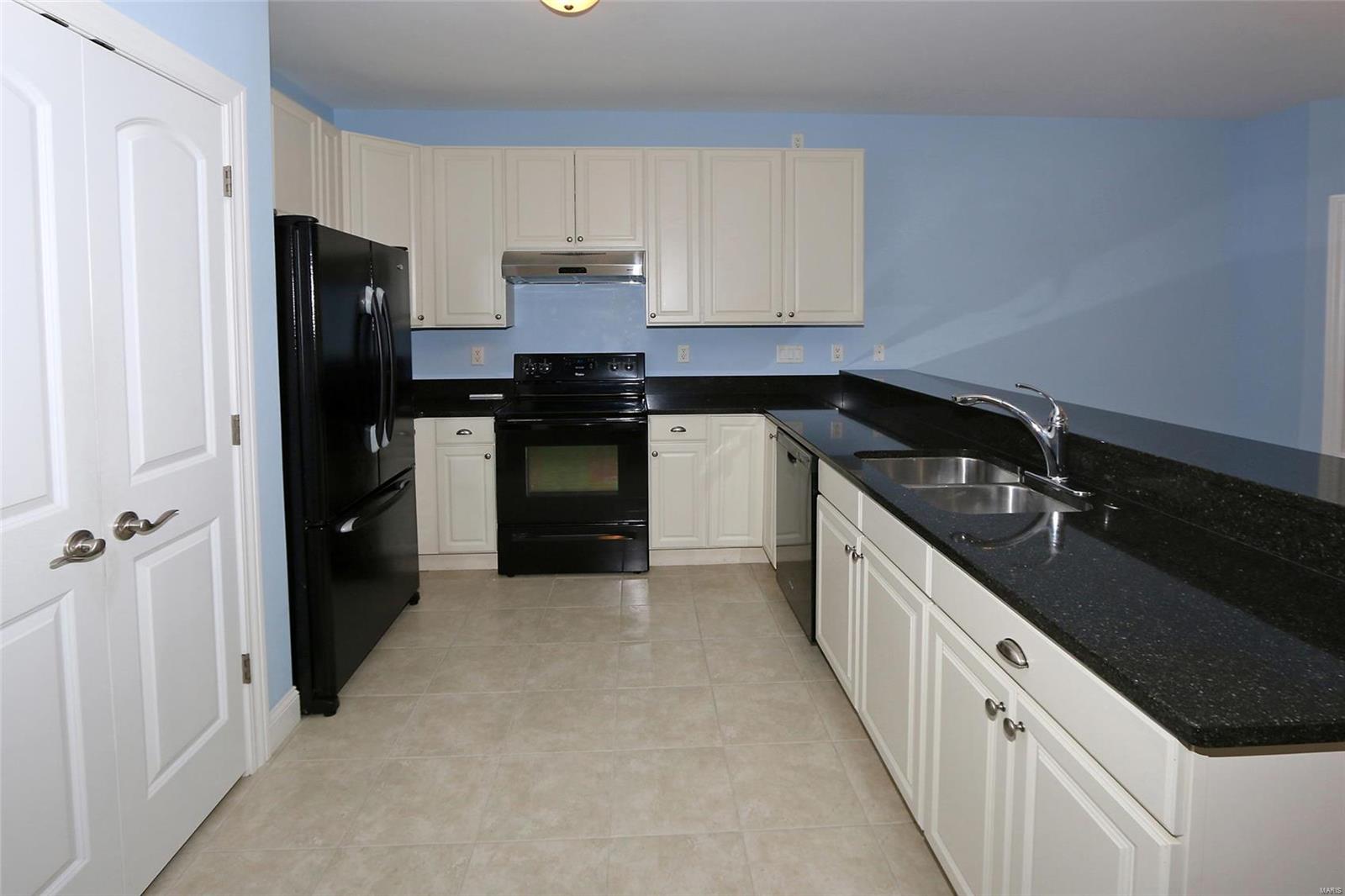 3145 Parc Ridge Lane St. Louis, MO 63139 - Photo 7 of 35 Gallery Image 7