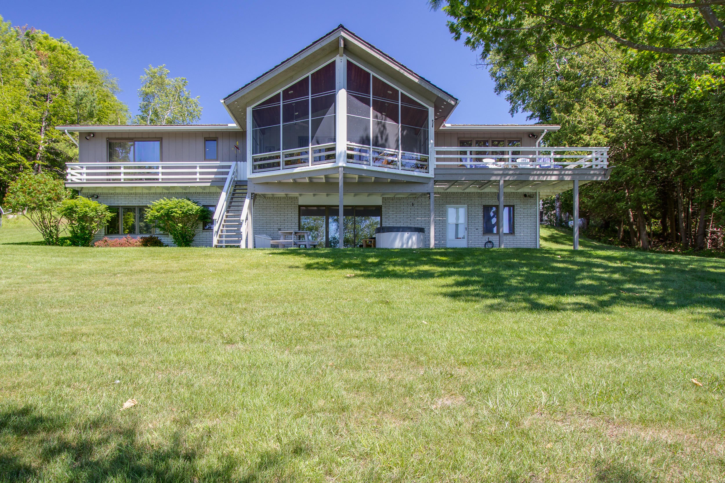 6869 Poxson Road Cheboygan, MI 49721 - Photo 4 of 28 Gallery Image 4