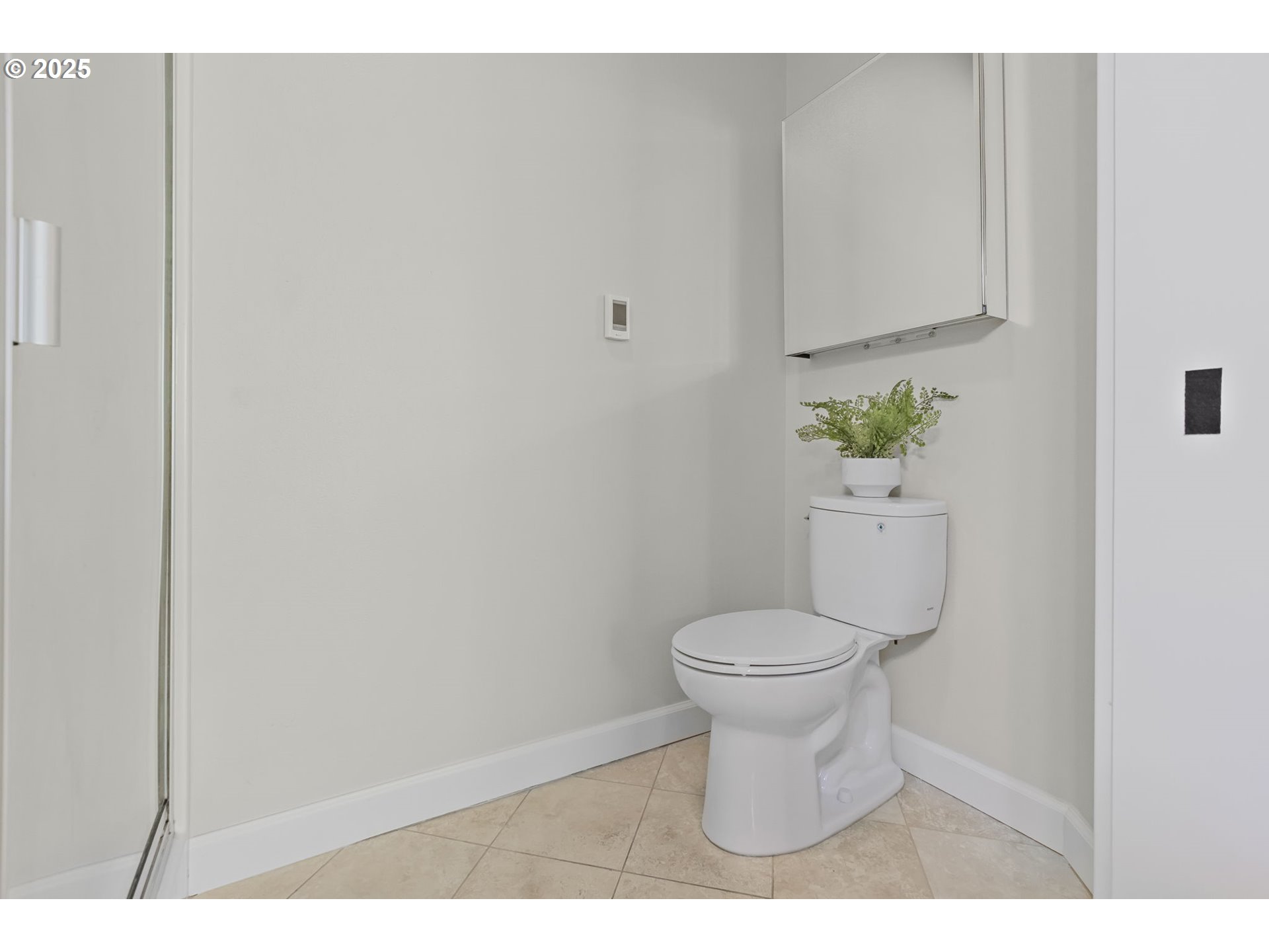 347 Rustic Place, Unit 24 Eugene, OR 97401 - Photo 25 of 42 a bathroom with a toilet and a sink