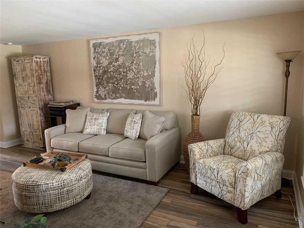 856 Rolling Rock Road Pittsburgh, PA 15234 - Photo 2 of 24 Gallery Image 2