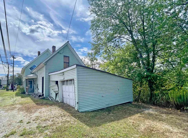 $88,500 | 909 Washington Street, Stewartstown, NH 03597