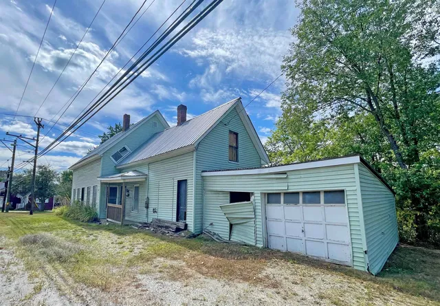 $88,500 | 909 Washington Street, Stewartstown, NH 03597